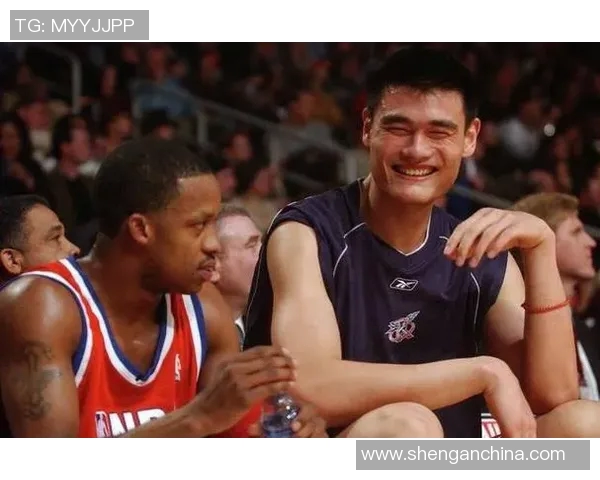 姚明与队员们的篮球梦想与奋斗历程展现团结与拼搏精神