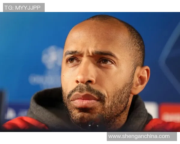 足球明星自拍照背后的故而事与魅力揭秘让你更了解他们的真实生活与个性