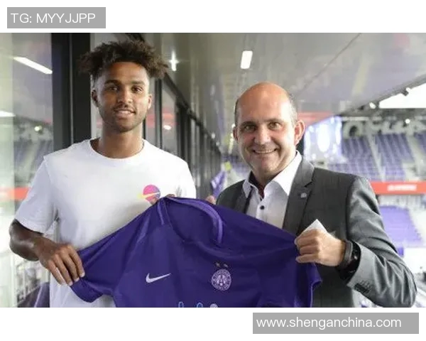 俄亥俄州足球明星的崛起与荣耀背后的故而事与奋斗历程