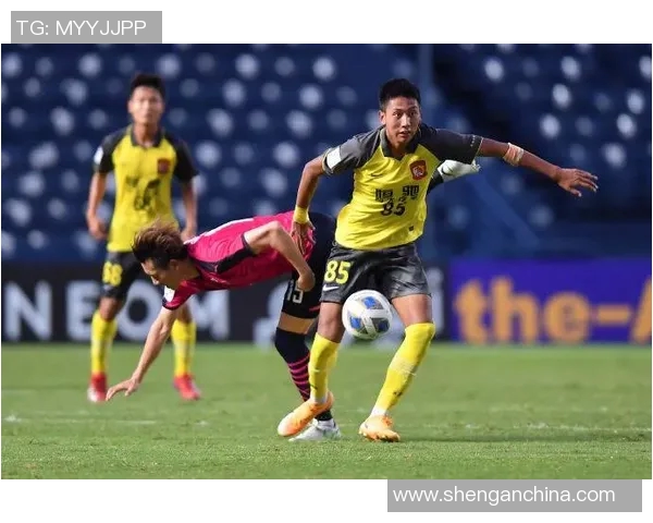 大阪樱花与广岛队激战正酣比赛可以力揭晓精彩瞬间回顾